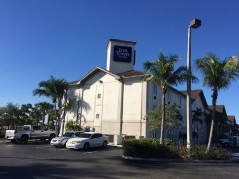Intown Suites Extended Stay West Palm Beach Fl - Military Trail Rd Lake Park Exterior foto